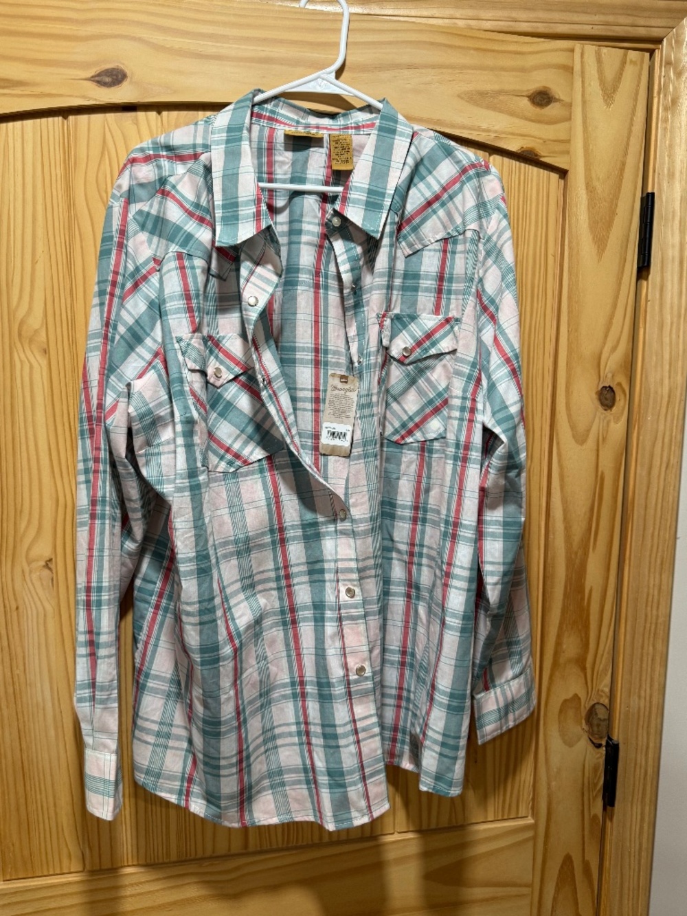 Wrangler plaid pearl snap long sleeve 🤠 NWT